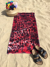 Cargar imagen en el visor de la galería, Red Towell, Tie dye Towell, Beach Towell, Tie dye beach towell, soft towell, Colorful towell, Fun towells, Summer, Vacation, absorbent towel
